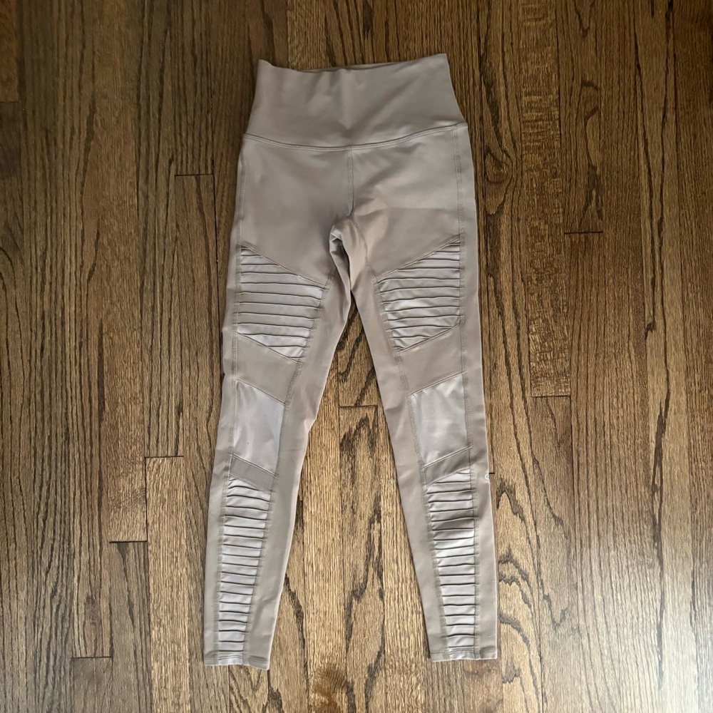 Alo Yoga Moto Leggings Womens Small Tan High Rise Ribbed Mesh Moto Stretch Pants